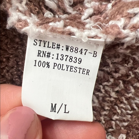 Brown & White Women's Sweater - Picture 4 of 5